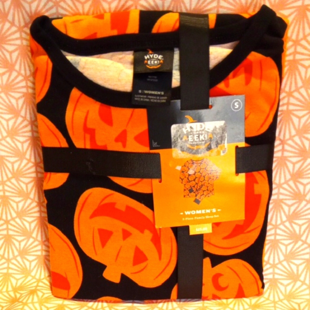 Women's Halloween Pajamas Size Small NWT